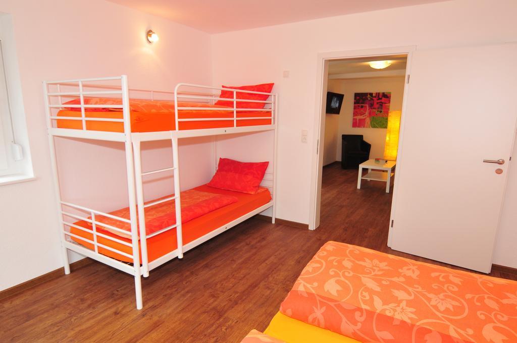 Fewo Samanta Schmider- Auch Kurzfristig Ep Karten Garantiert! Apartment Rust Room photo